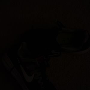 Woman's Nikes tennis shoes 6.5